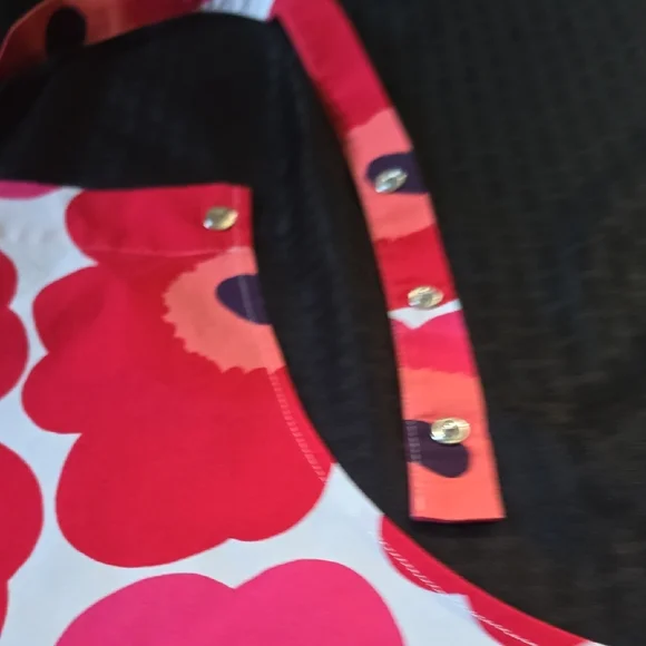 Marimekko Pieni Unikko Pink And Red Floral Apron. - Picture 6 of 10